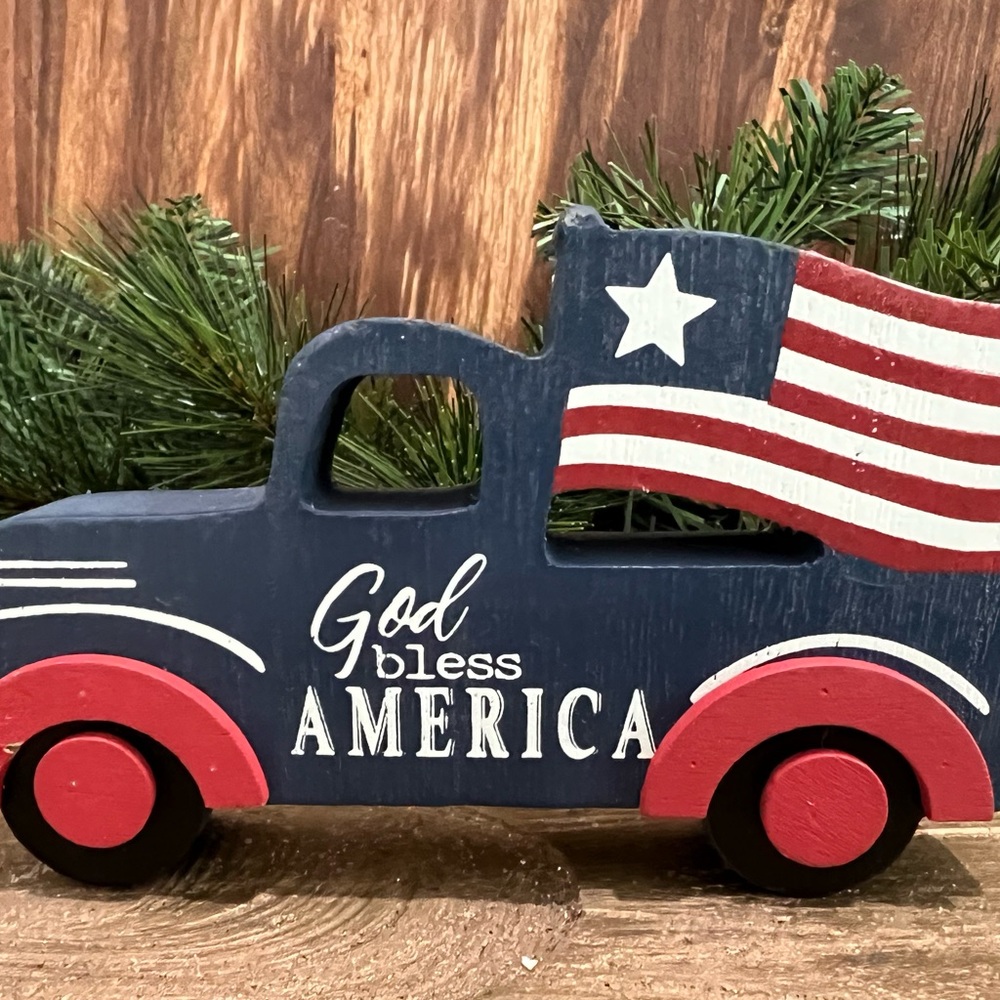God Bless America Truck Wood Decor Patriotic 4th of July Decoration Holiday Gift